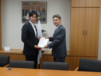 嵐芳隆 八千代市議会議長