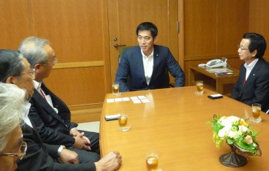 青森県六ヶ所村村長と面会