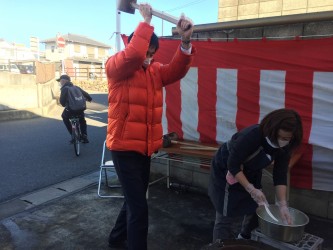 各地で餅つき