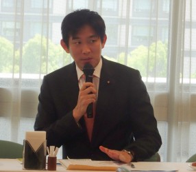 自民党成田国際空港推進議員連盟総会を開催。