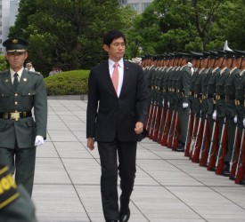 防衛大臣政務官退任