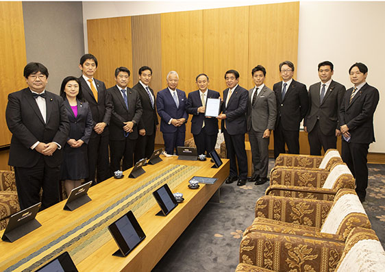 デジタル社会推進本部「デジタル庁創設に向けた中間提言」