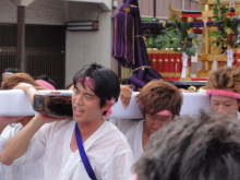 米国債の格付け引き下げ